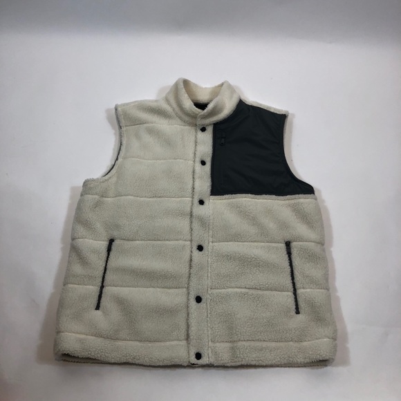 Banana Republic Other - Banana Republic Faux Fleece vest XL
